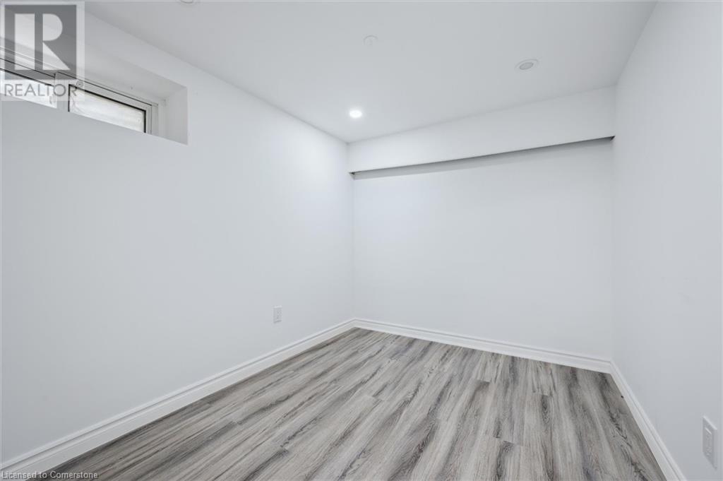 21 Forest Glen Court, Kitchener, Ontario  N2N 1E1 - Photo 30 - 40748866