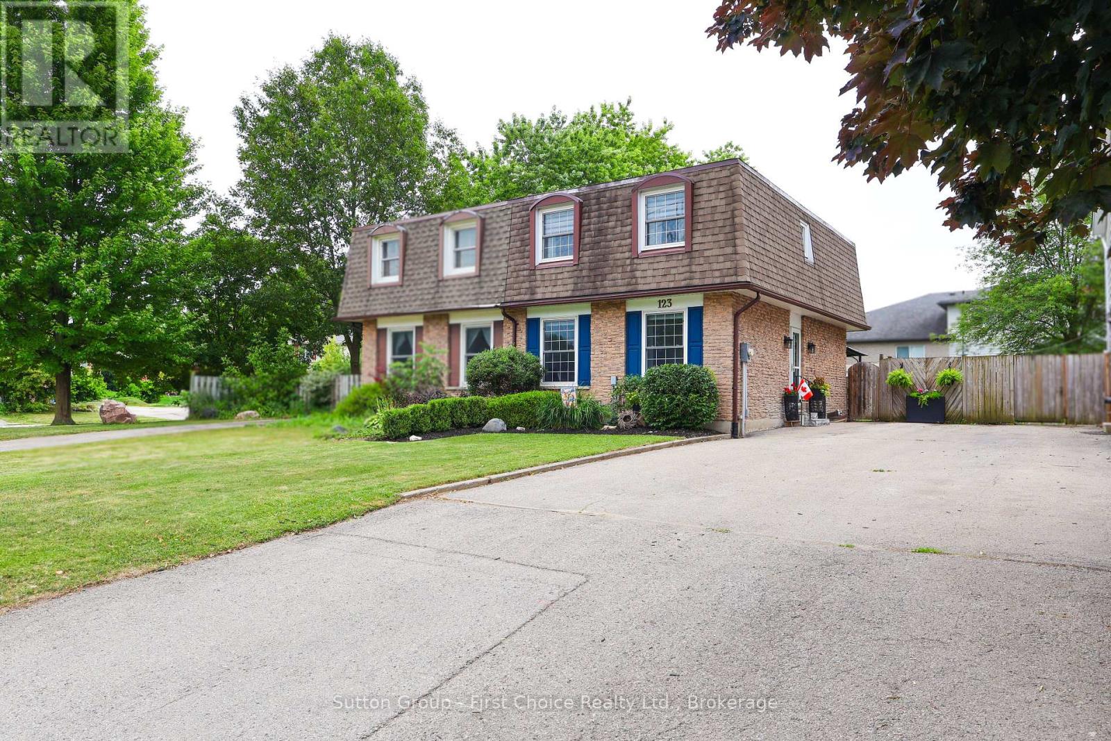 123 Forman Avenue, Stratford, Ontario  N5A 7B9 - Photo 2 - X12268826