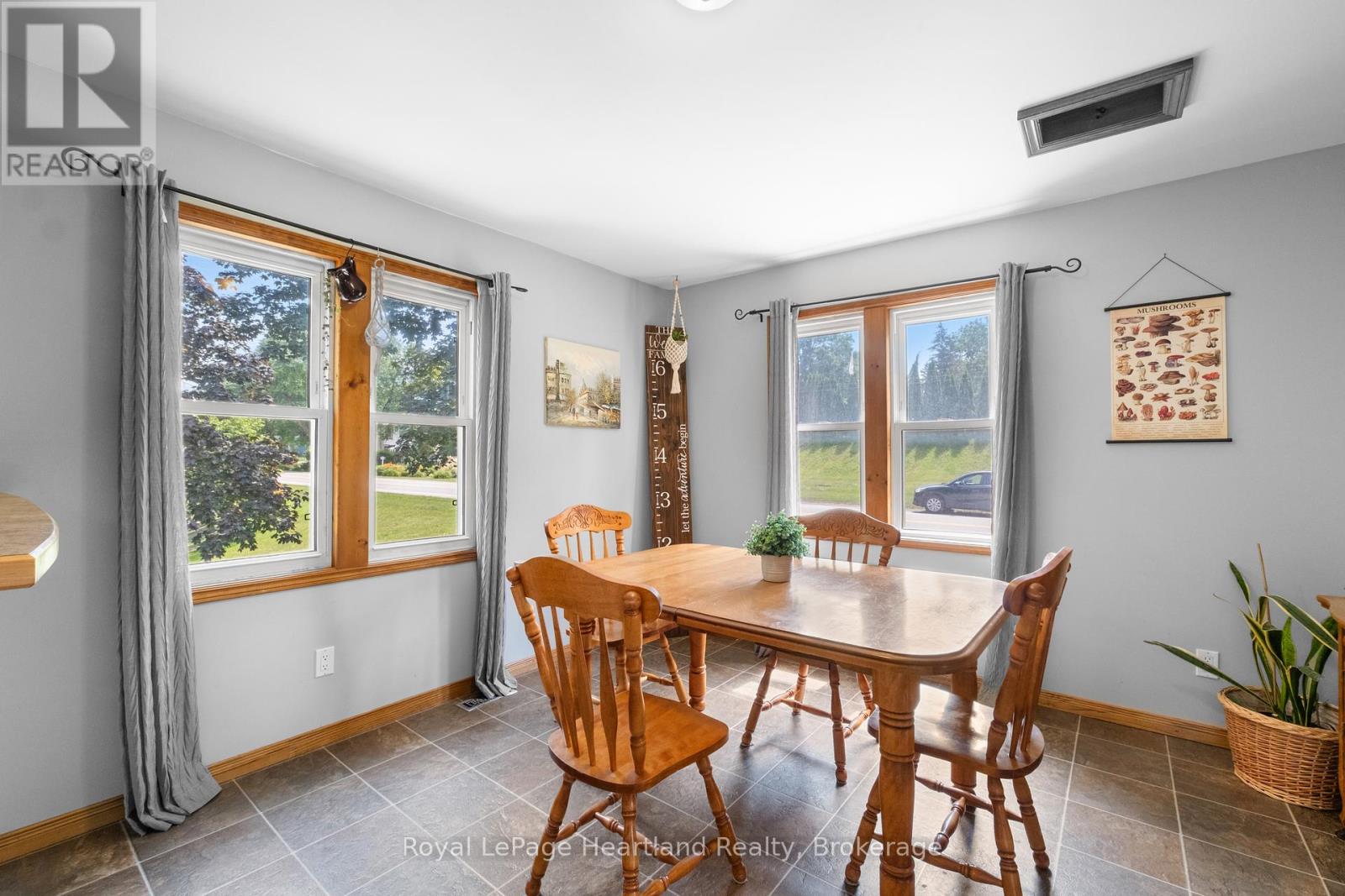 38480 Blyth Road, Ashfield-Colborne-Wawanosh, Ontario  N0M 1E0 - Photo 10 - X12268843