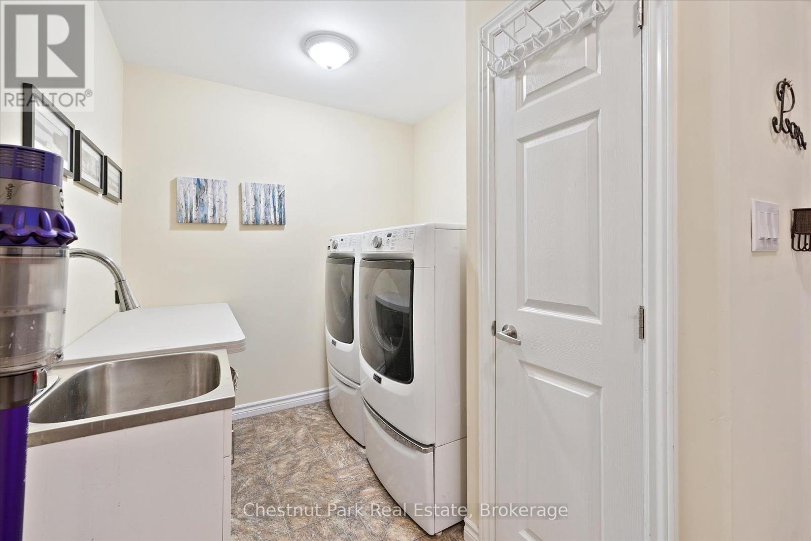 153 Pineridge Gate, Gravenhurst, Ontario  P1P 0A3 - Photo 30 - X12268984