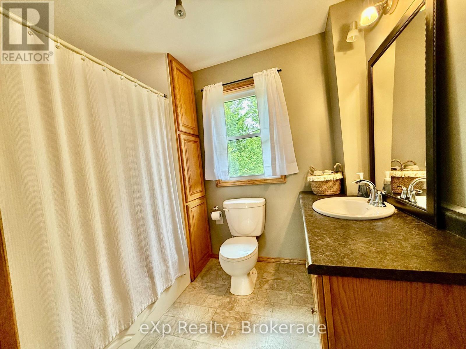 99 6 Concession, Brockton, Ontario  N0G 1K0 - Photo 11 - X12269079