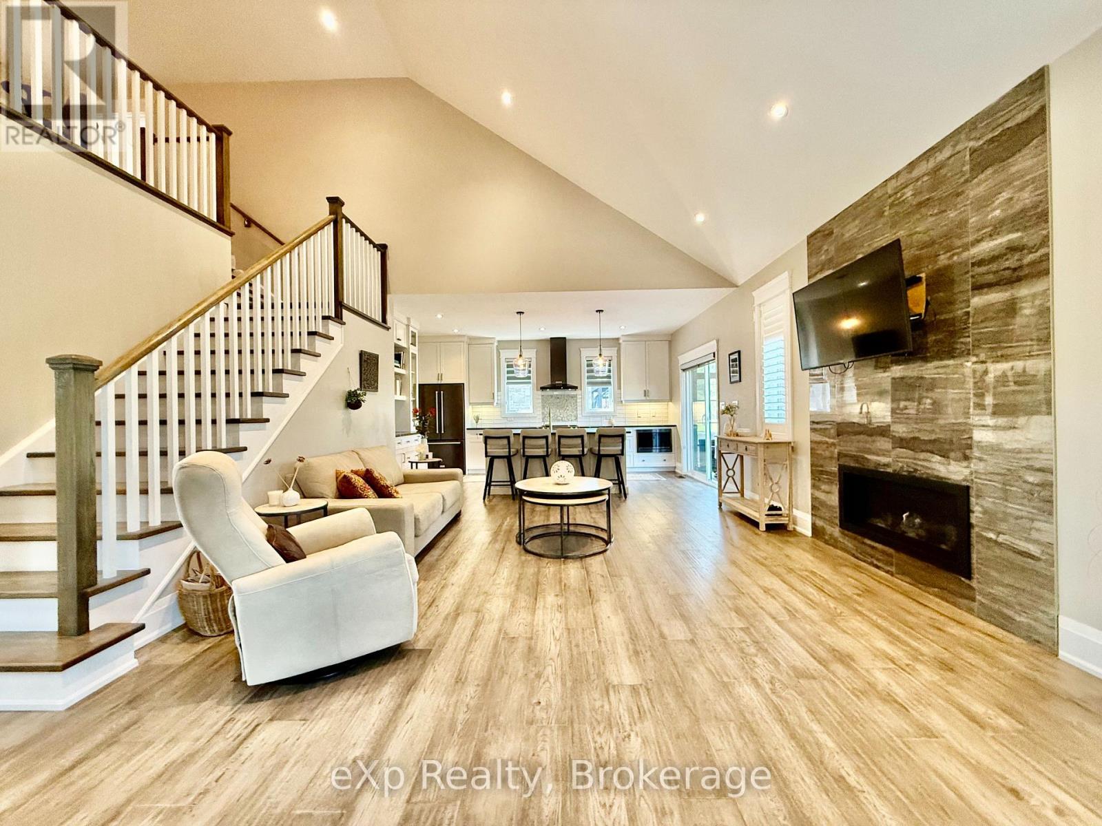 150 17th A Avenue, Hanover, Ontario  N4N 3V3 - Photo 22 - X12269184