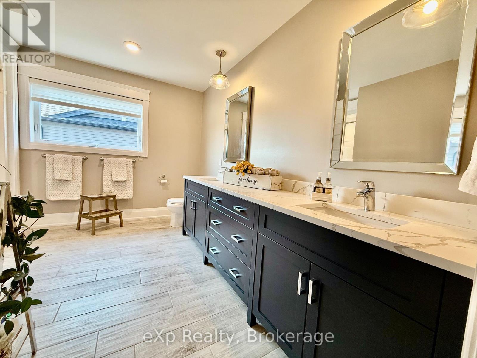 150 17th A Avenue, Hanover, Ontario  N4N 3V3 - Photo 36 - X12269184