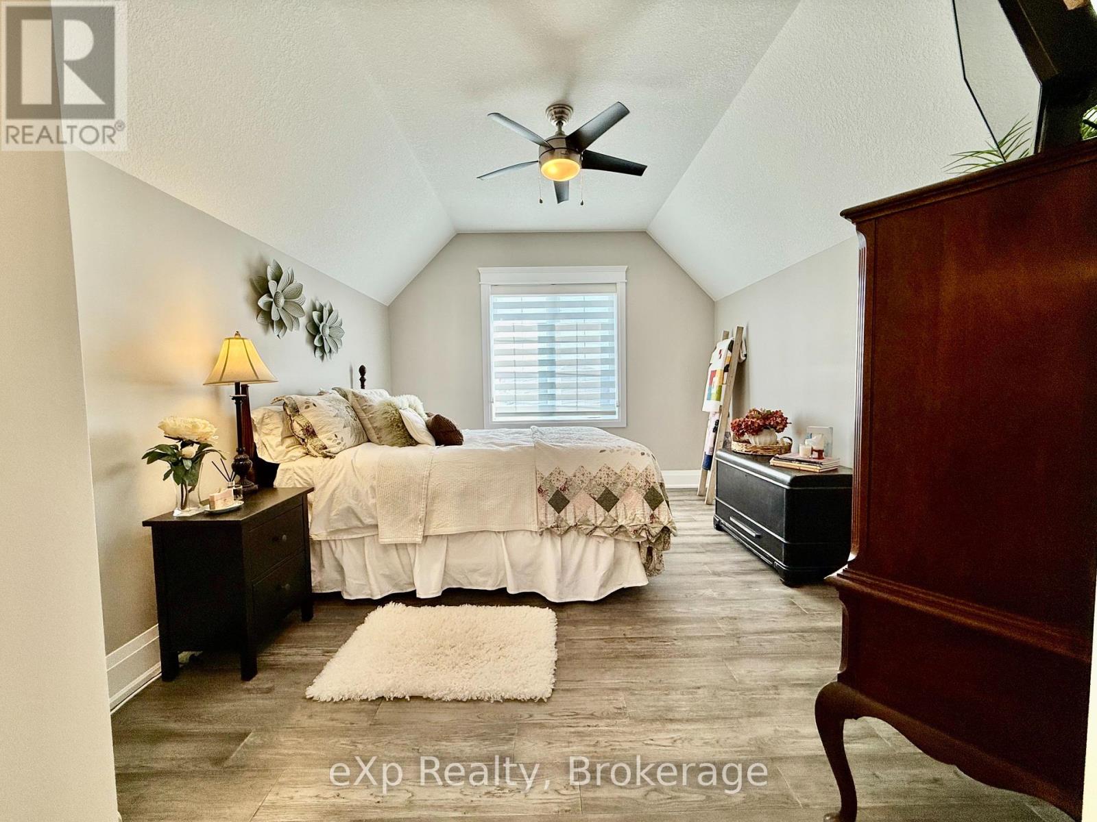 150 17th A Avenue, Hanover, Ontario  N4N 3V3 - Photo 37 - X12269184