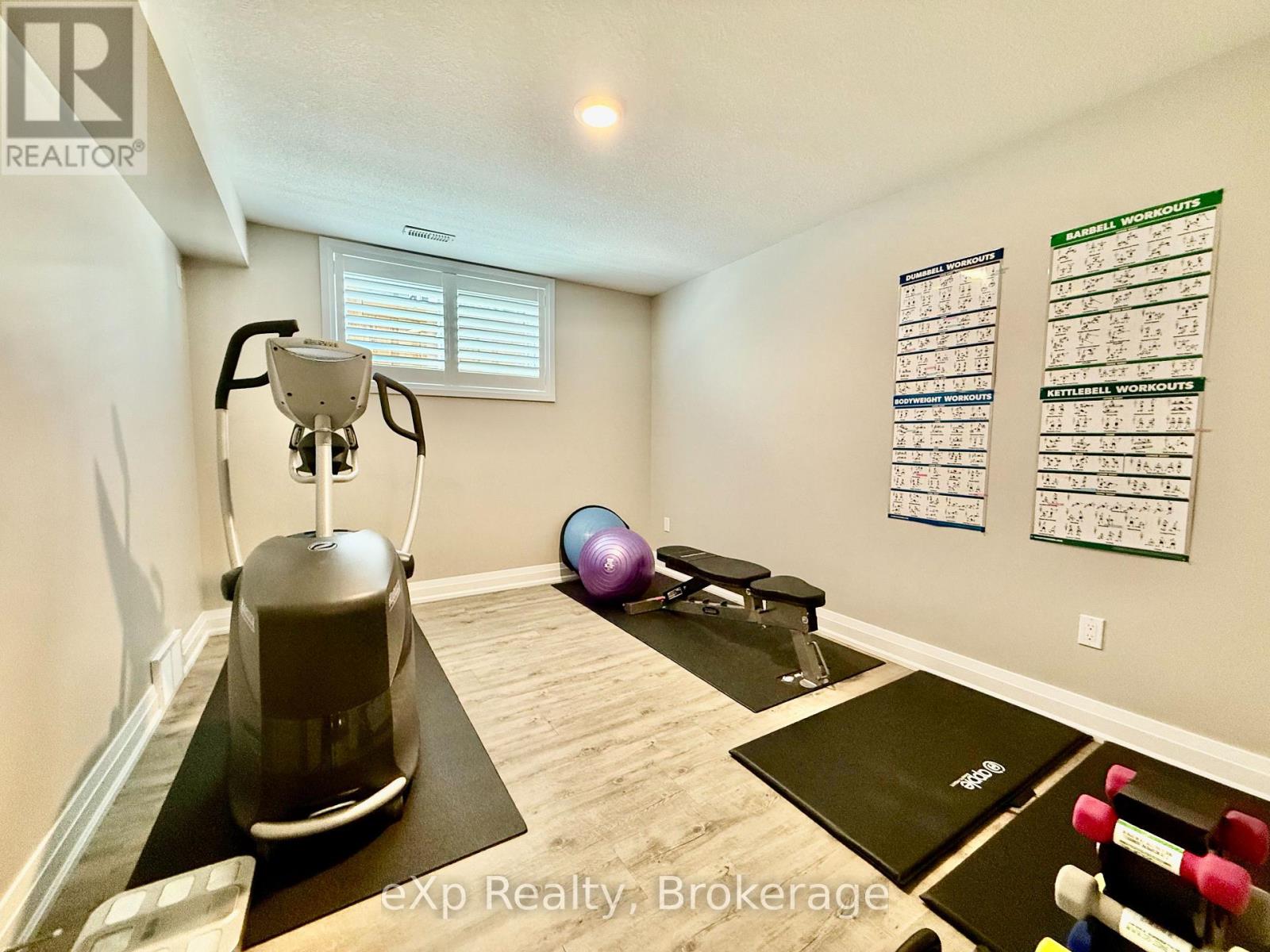 150 17th A Avenue, Hanover, Ontario  N4N 3V3 - Photo 44 - X12269184