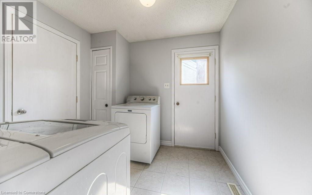 75 Hickory Hollow Crescent, Kitchener, Ontario  N2N 1X9 - Photo 8 - 40746370