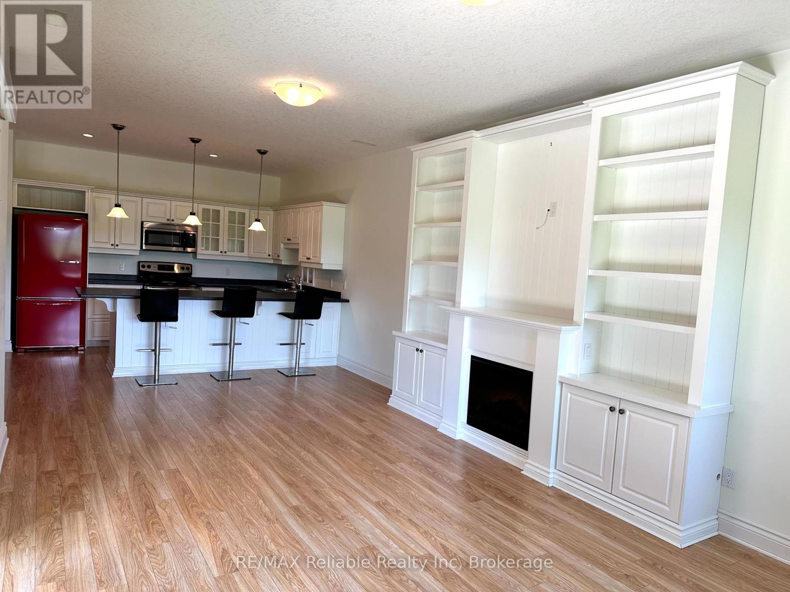 28 Bayfield Mews Lane, Bluewater, Ontario  N0M 1G0 - Photo 13 - X12269453