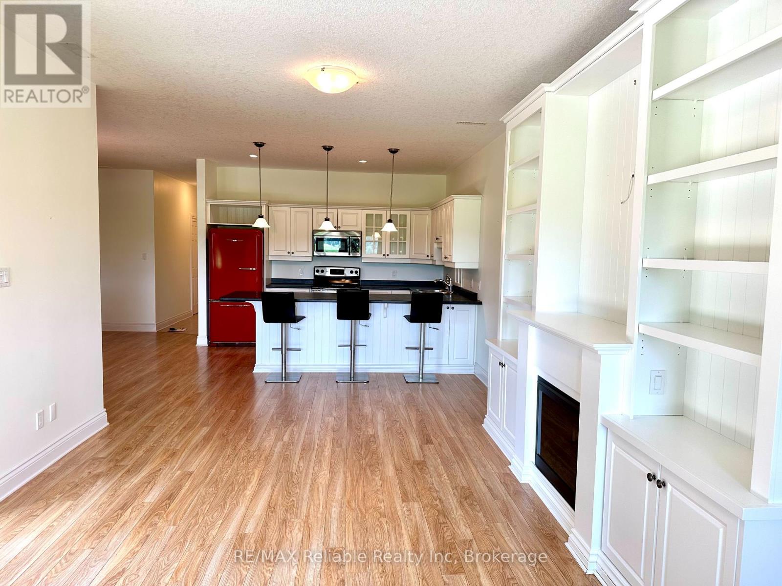 28 Bayfield Mews Lane, Bluewater, Ontario  N0M 1G0 - Photo 20 - X12269453