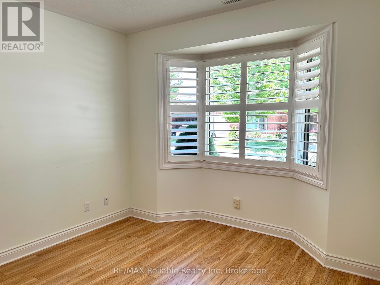 28 Bayfield Mews Lane, Bluewater, Ontario  N0M 1G0 - Photo 29 - X12269453
