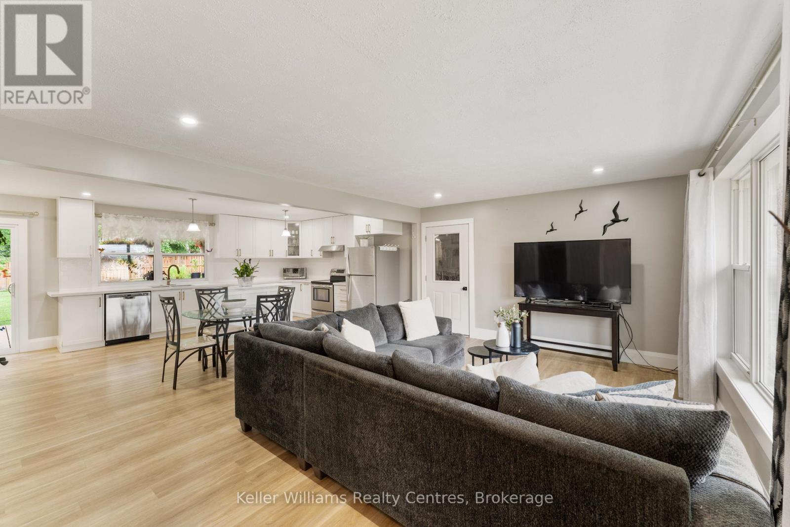 24 Fairview Drive, Arran-Elderslie, Ontario  N0G 1L0 - Photo 12 - X12269462