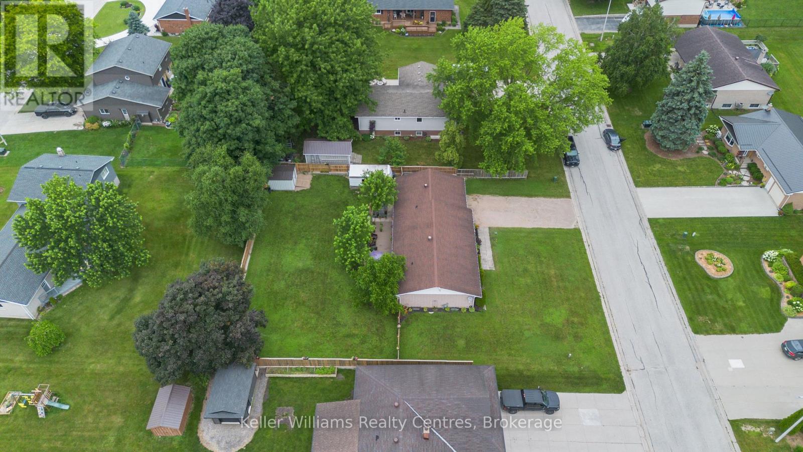 24 Fairview Drive, Arran-Elderslie, Ontario  N0G 1L0 - Photo 43 - X12269462