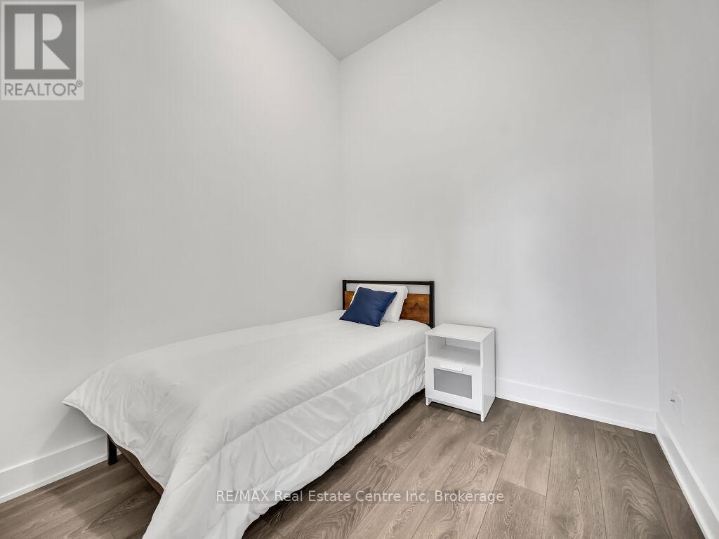 427 - 2485 Taunton Road, Oakville, Ontario  L6H 3R8 - Photo 13 - W12269554