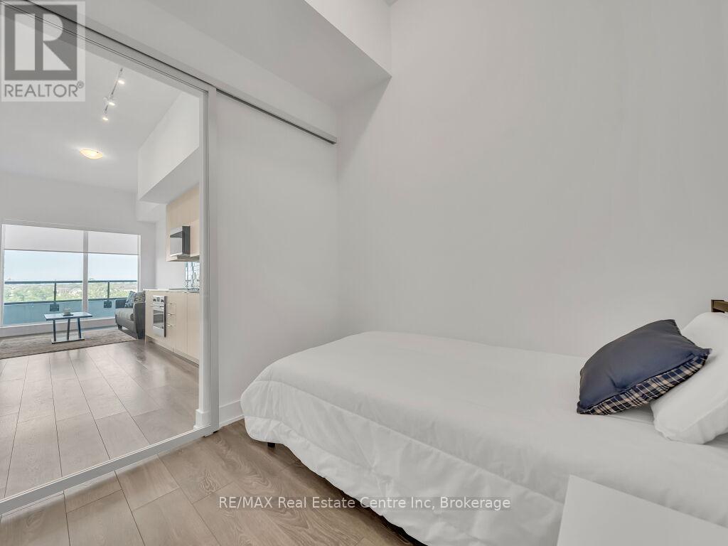 427 - 2485 Taunton Road, Oakville, Ontario  L6H 3R8 - Photo 14 - W12269554