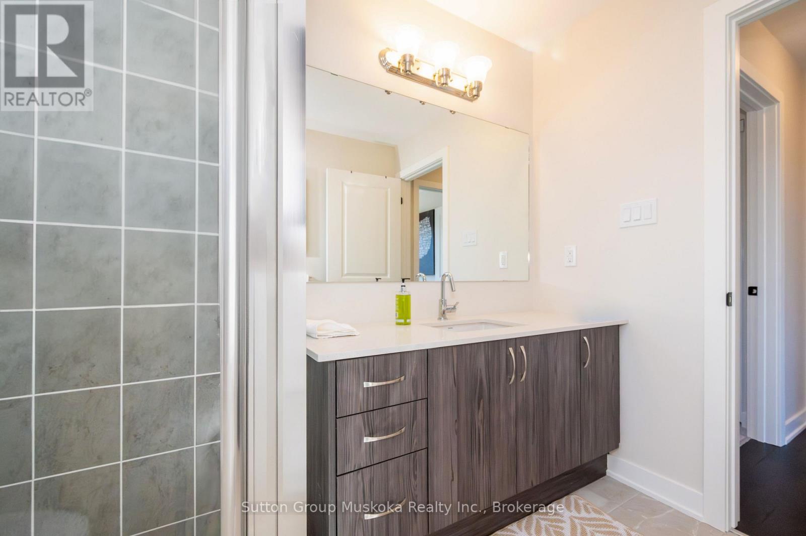 23 - 1020 Ridgeline Drive, Lake Of Bays, Ontario  P1H 1K0 - Photo 25 - X12269533