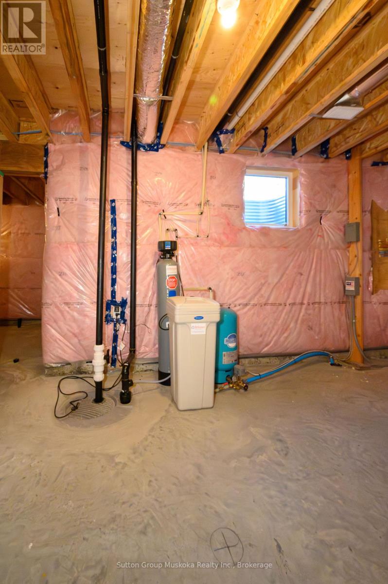 23 - 1020 Ridgeline Drive, Lake Of Bays, Ontario  P1H 1K0 - Photo 34 - X12269533