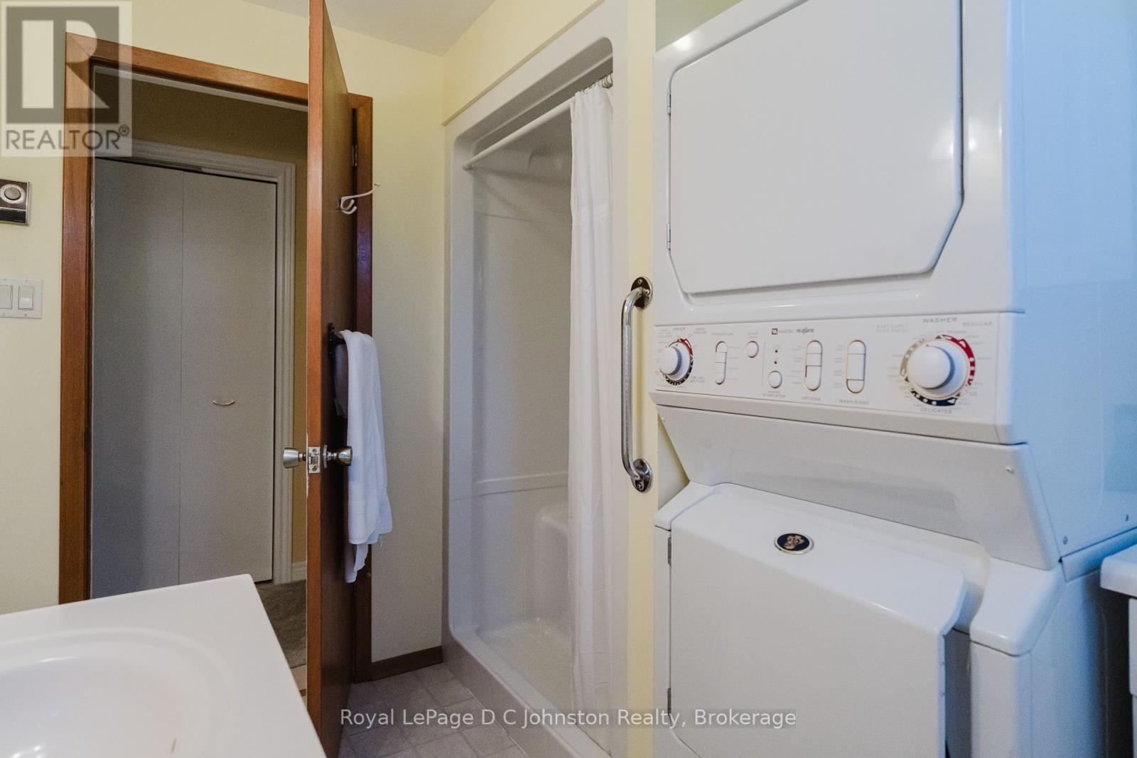 663 Pine Grove Drive, Saugeen Shores, Ontario  N0H 2C3 - Photo 23 - X12269592