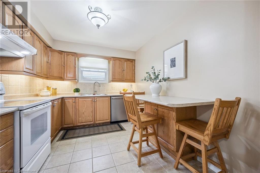 264 Biehn Drive, Kitchener, Ontario  N2R 1B2 - Photo 11 - 40745122