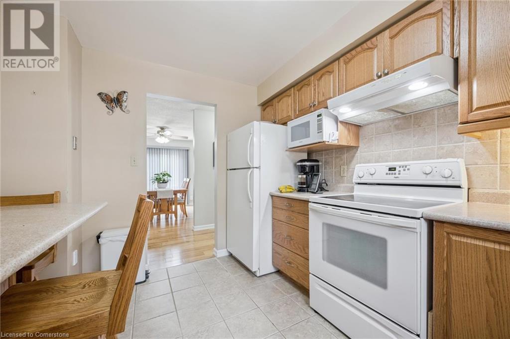 264 Biehn Drive, Kitchener, Ontario  N2R 1B2 - Photo 15 - 40745122