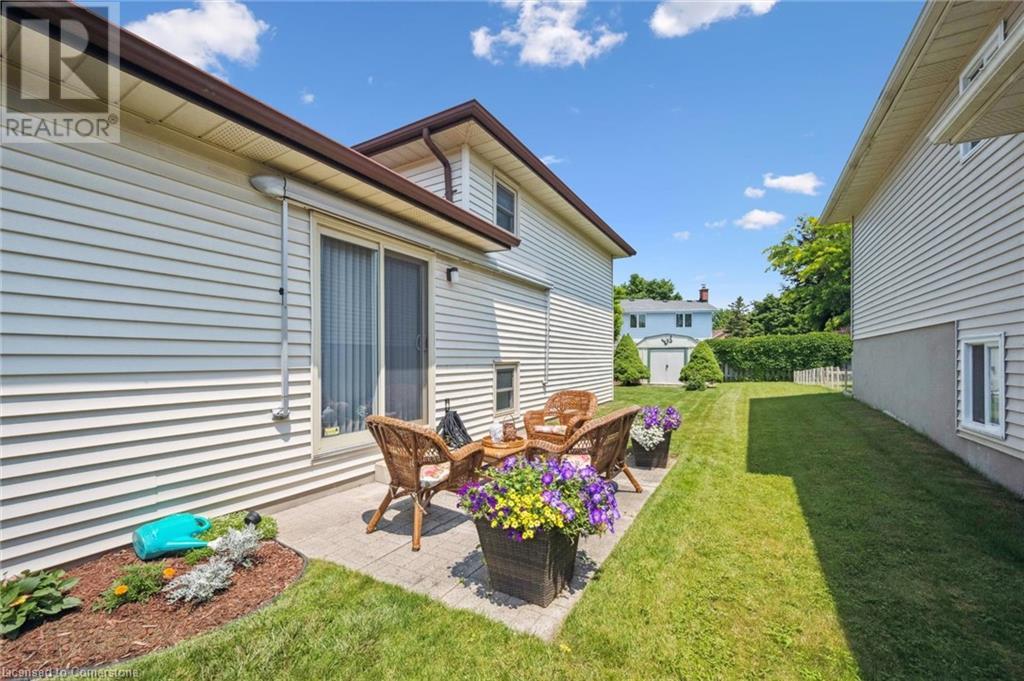 264 Biehn Drive, Kitchener, Ontario  N2R 1B2 - Photo 35 - 40745122