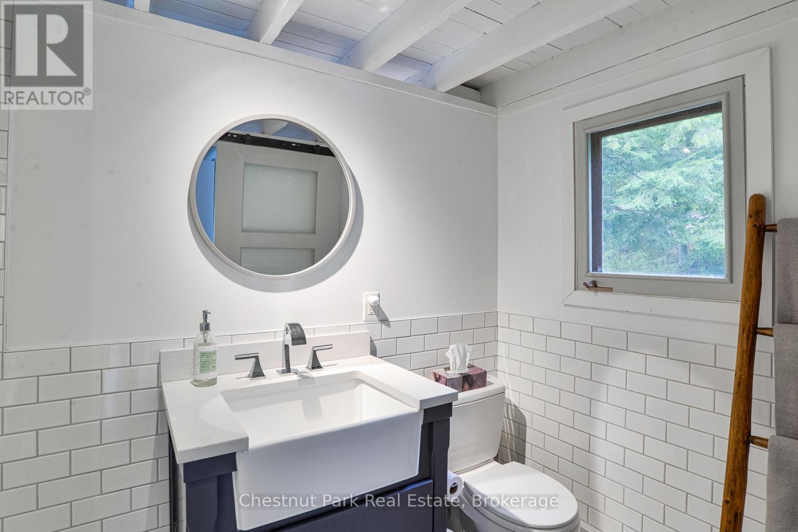 1375 Peninsula Road, Muskoka Lakes, Ontario  P0B 1J0 - Photo 24 - X12270045