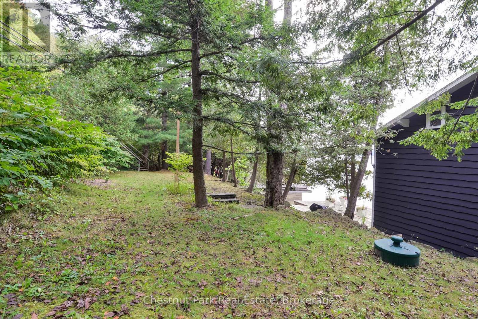 1375 Peninsula Road, Muskoka Lakes, Ontario  P0B 1J0 - Photo 37 - X12270045