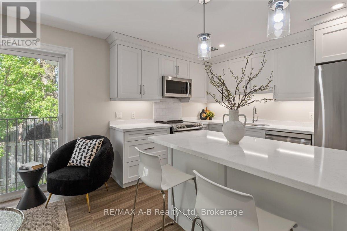 204 - 100 Gordon Street, Stratford, Ontario  N5A 7T8 - Photo 12 - X12270059