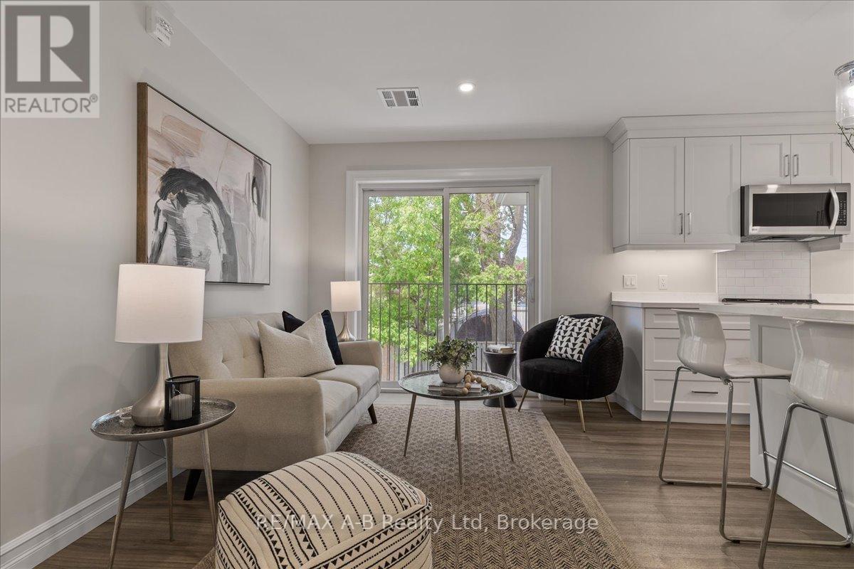 204 - 100 Gordon Street, Stratford, Ontario  N5A 7T8 - Photo 18 - X12270059