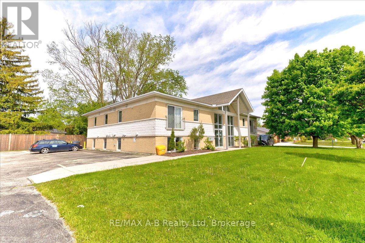 204 - 100 Gordon Street, Stratford, Ontario  N5A 7T8 - Photo 2 - X12270059