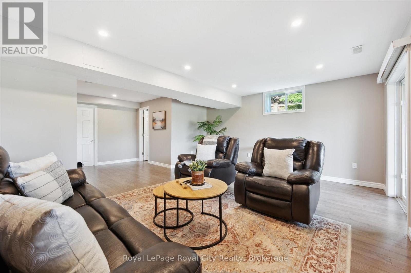 17 - 355 Macalister Boulevard, Guelph, Ontario  N1L 1B3 - Photo 34 - X12270114