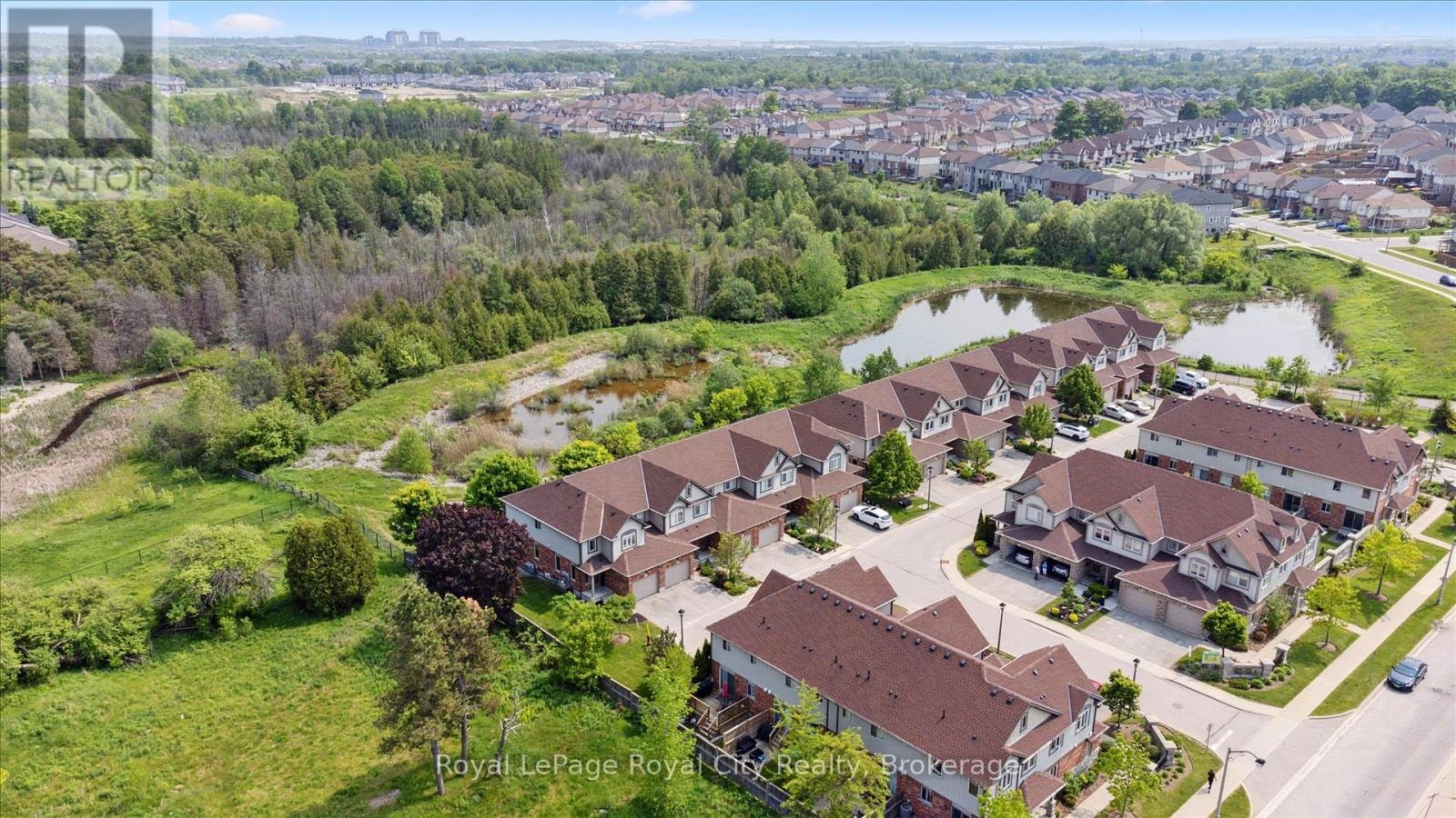 17 - 355 Macalister Boulevard, Guelph, Ontario  N1L 1B3 - Photo 4 - X12270114