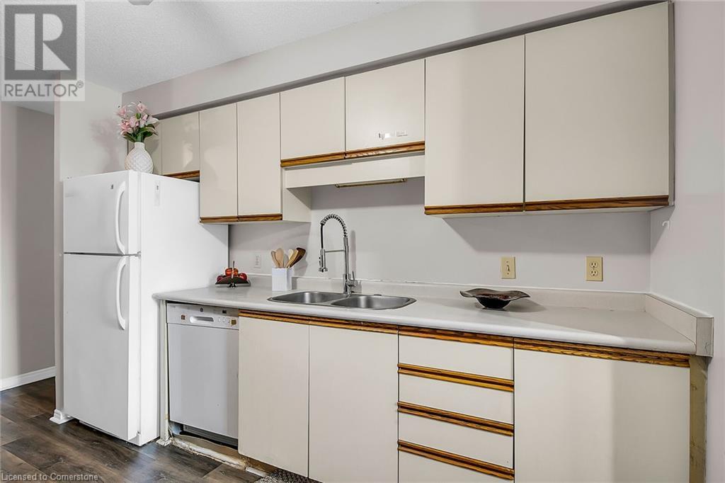 35 Green Valley Drive Unit# 105, Kitchener, Ontario  N2P 2A5 - Photo 13 - 40749046