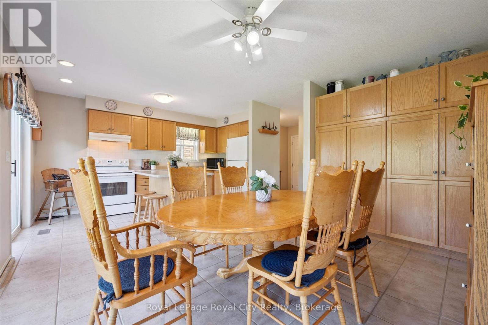 347 Starwood Drive, Guelph, Ontario  N1E 7A1 - Photo 15 - X12270154