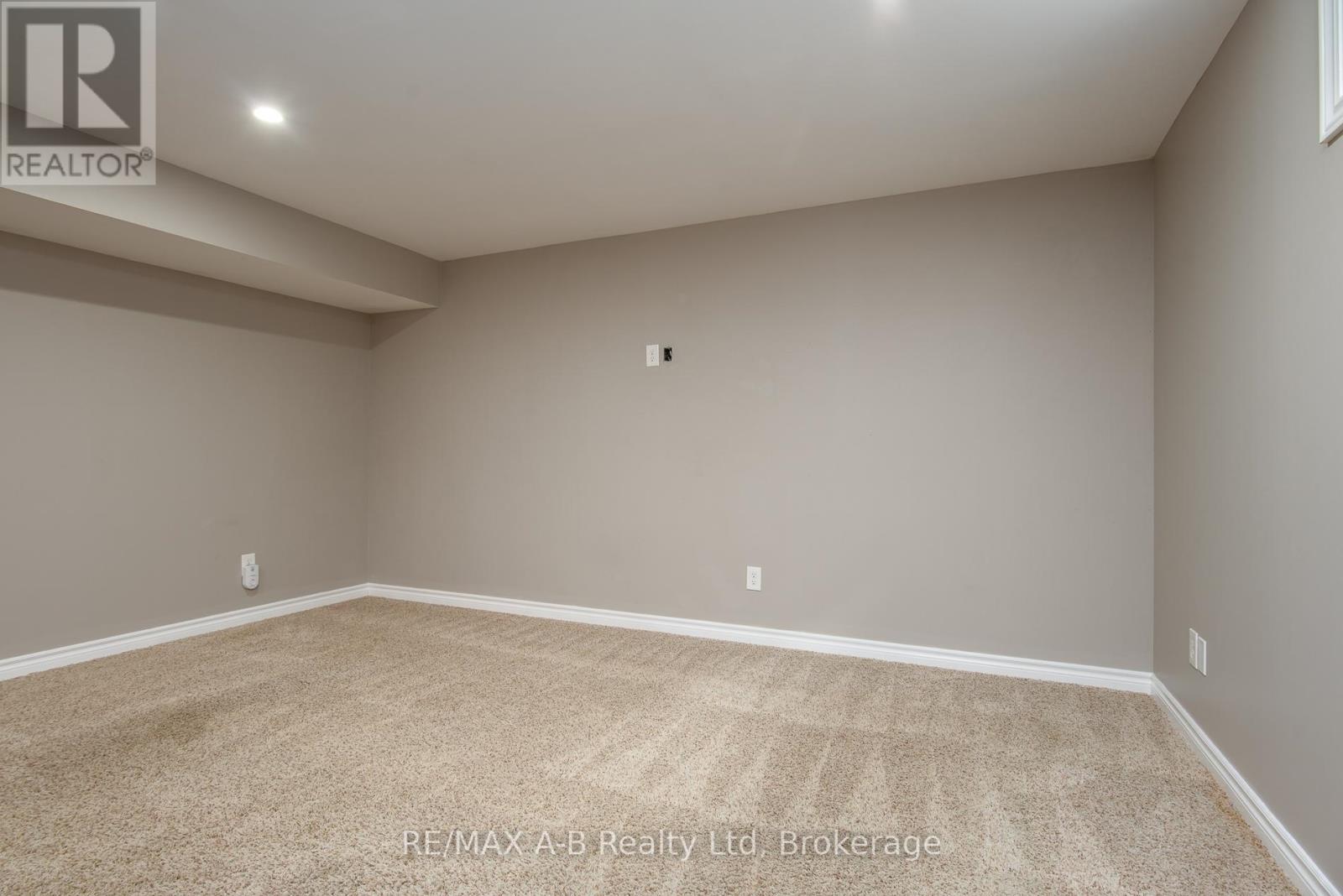 58 Homefield Court, St. Marys, Ontario  N4X 0A4 - Photo 25 - X12270158