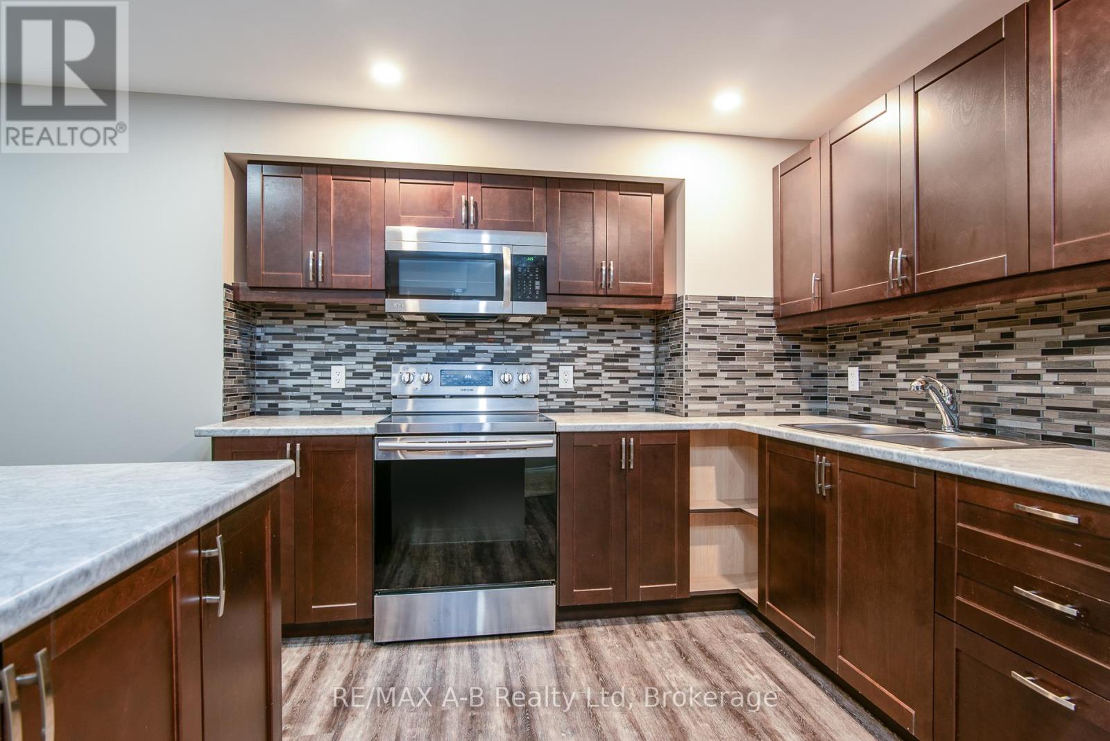 58 Homefield Court, St. Marys, Ontario  N4X 0A4 - Photo 27 - X12270158