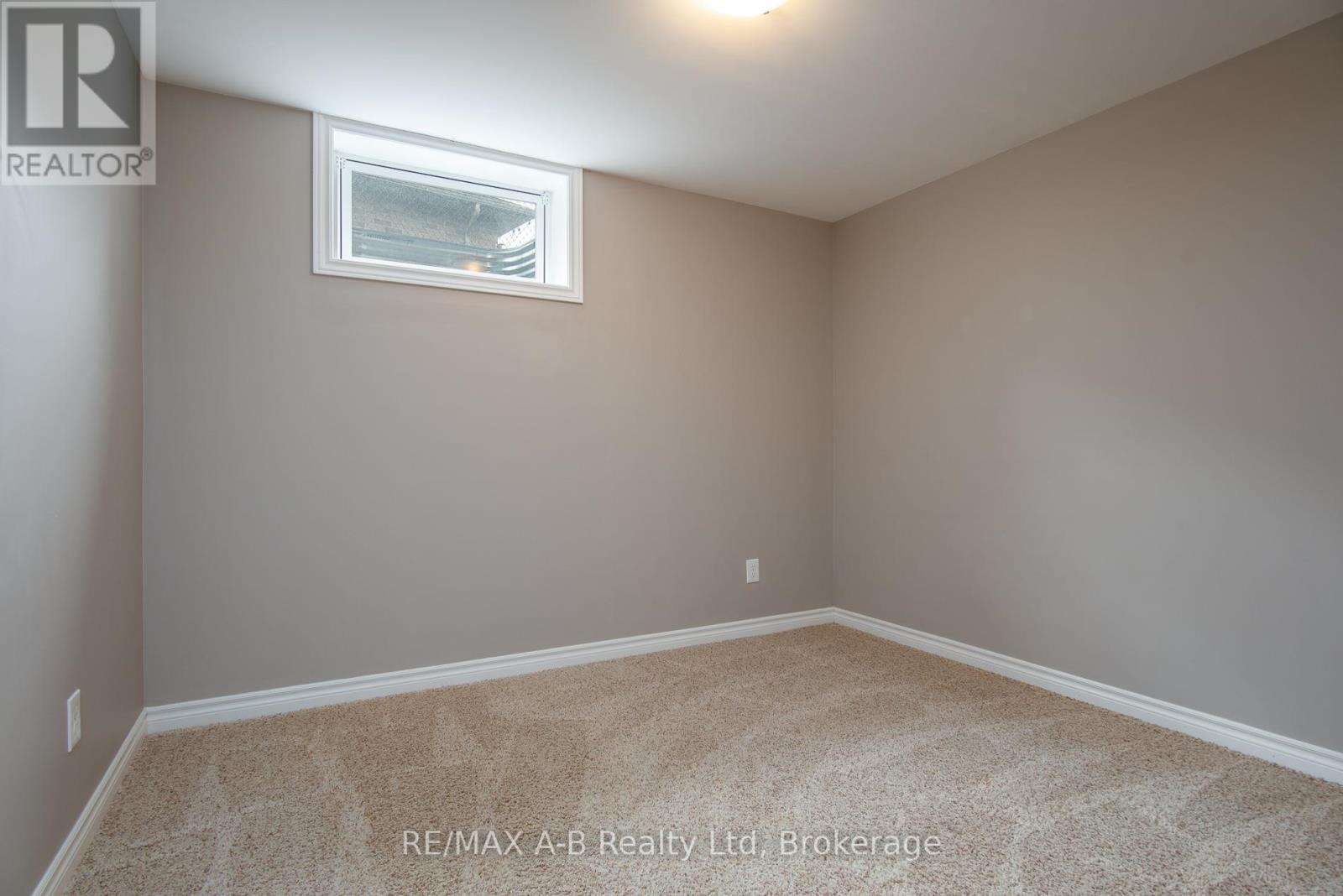58 Homefield Court, St. Marys, Ontario  N4X 0A4 - Photo 35 - X12270158