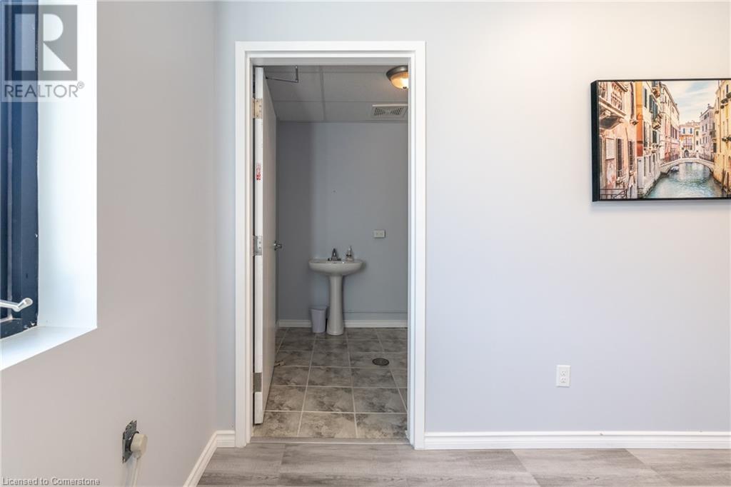 64 Frederick Drive Unit# 4, Guelph, Ontario  N1L 0P3 - Photo 7 - 40748897