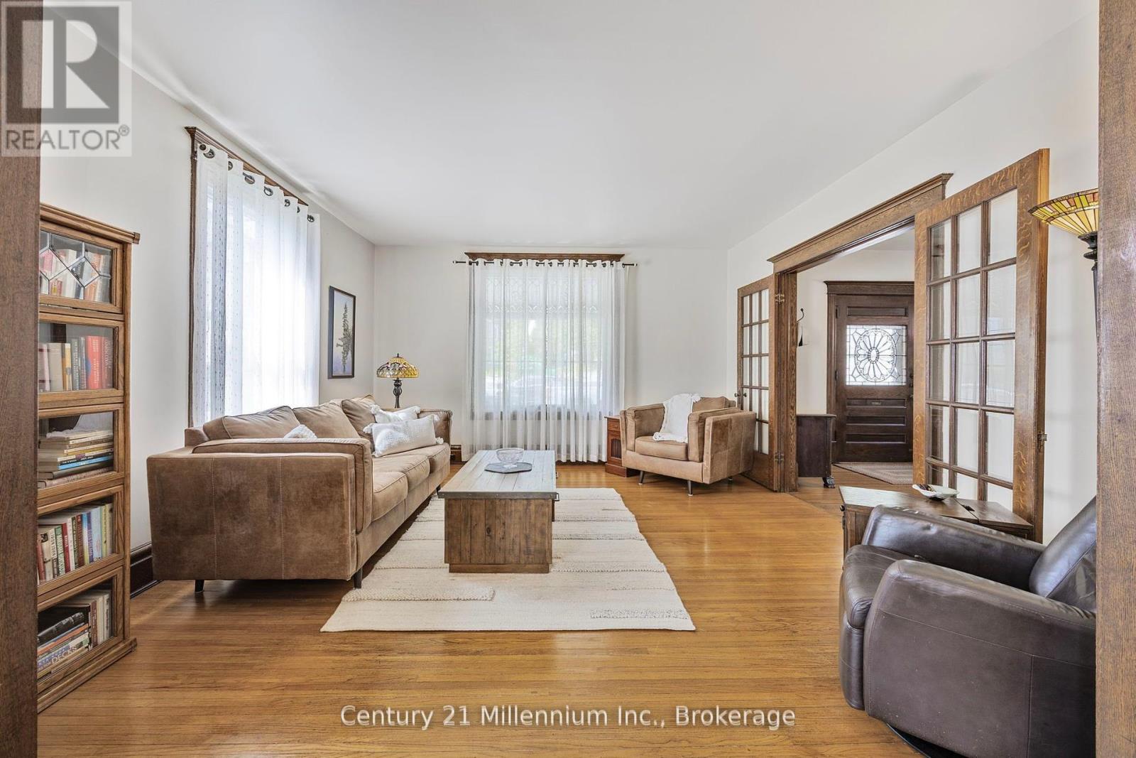 100 Matchedash Street N, Orillia, Ontario  L3V 4T8 - Photo 8 - S12270448