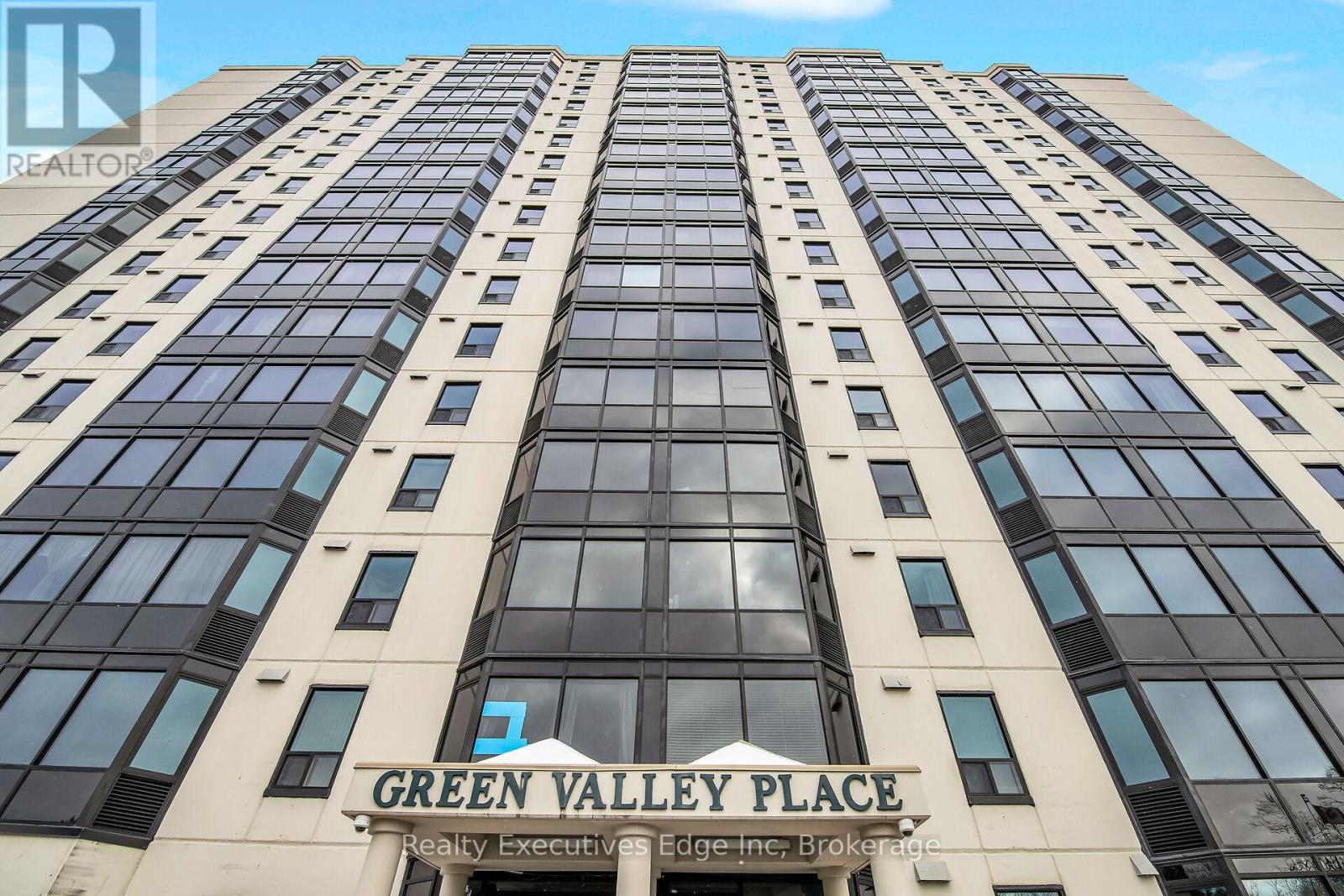 105 - 35 GREEN VALLEY DRIVE S, Kitchener, Ontario