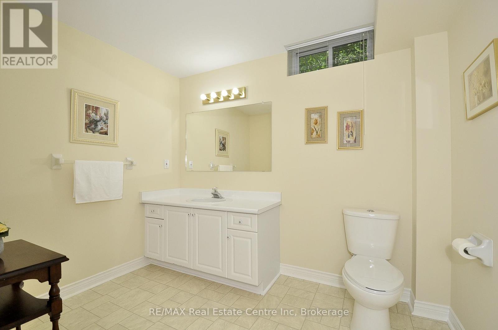 95 Beasley Crescent, Waterloo, Ontario  N1T 1P5 - Photo 41 - X12270420