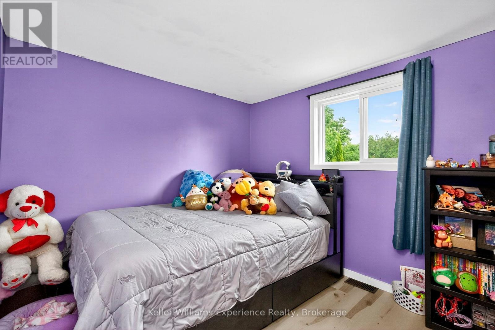 452 Broderick Street, Tay, Ontario  L0K 1R0 - Photo 10 - S12270481