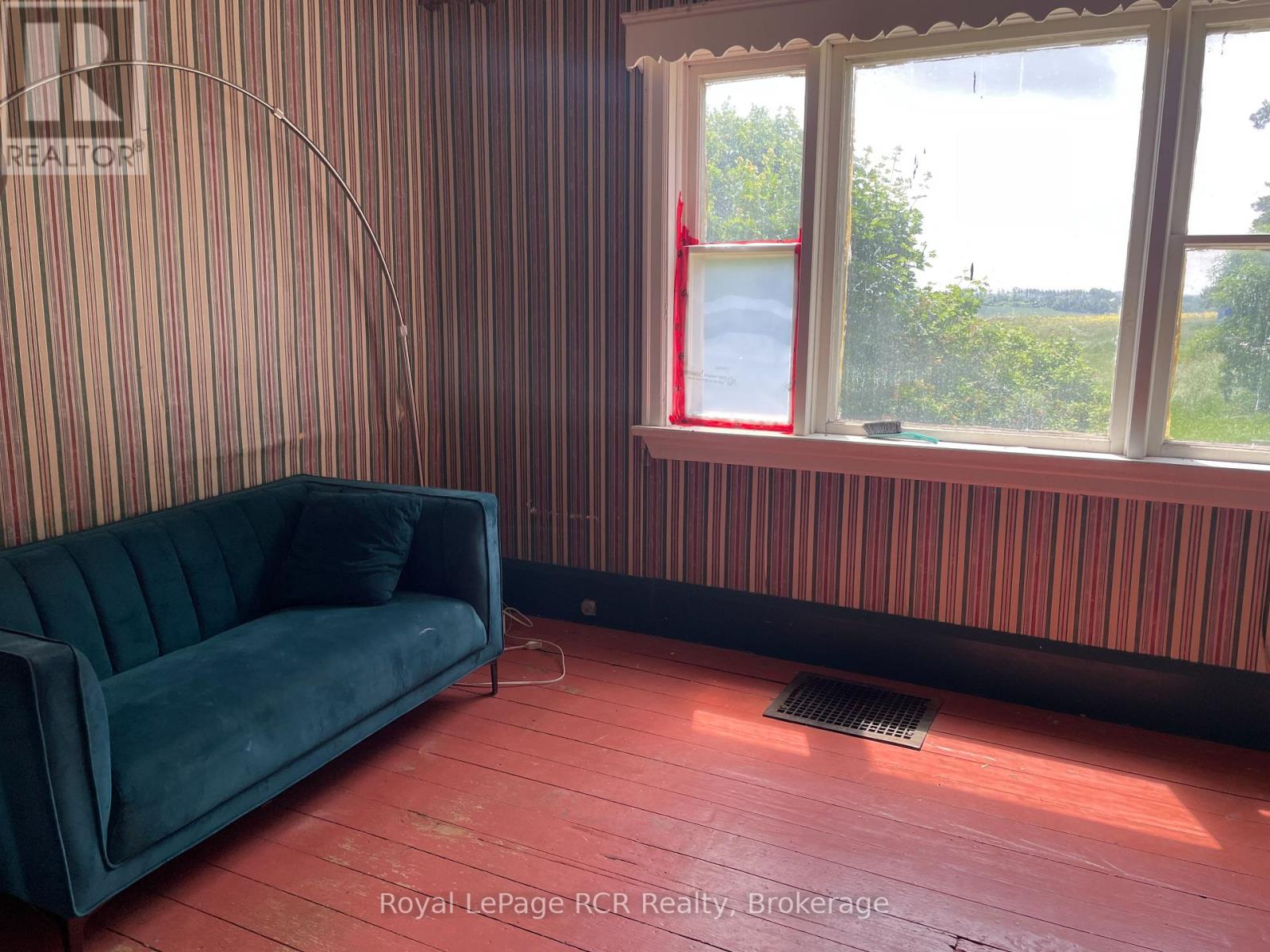 828254 Mulmur Nottawasaga Townline, Mulmur, Ontario  L9V 0Y7 - Photo 11 - X12270498