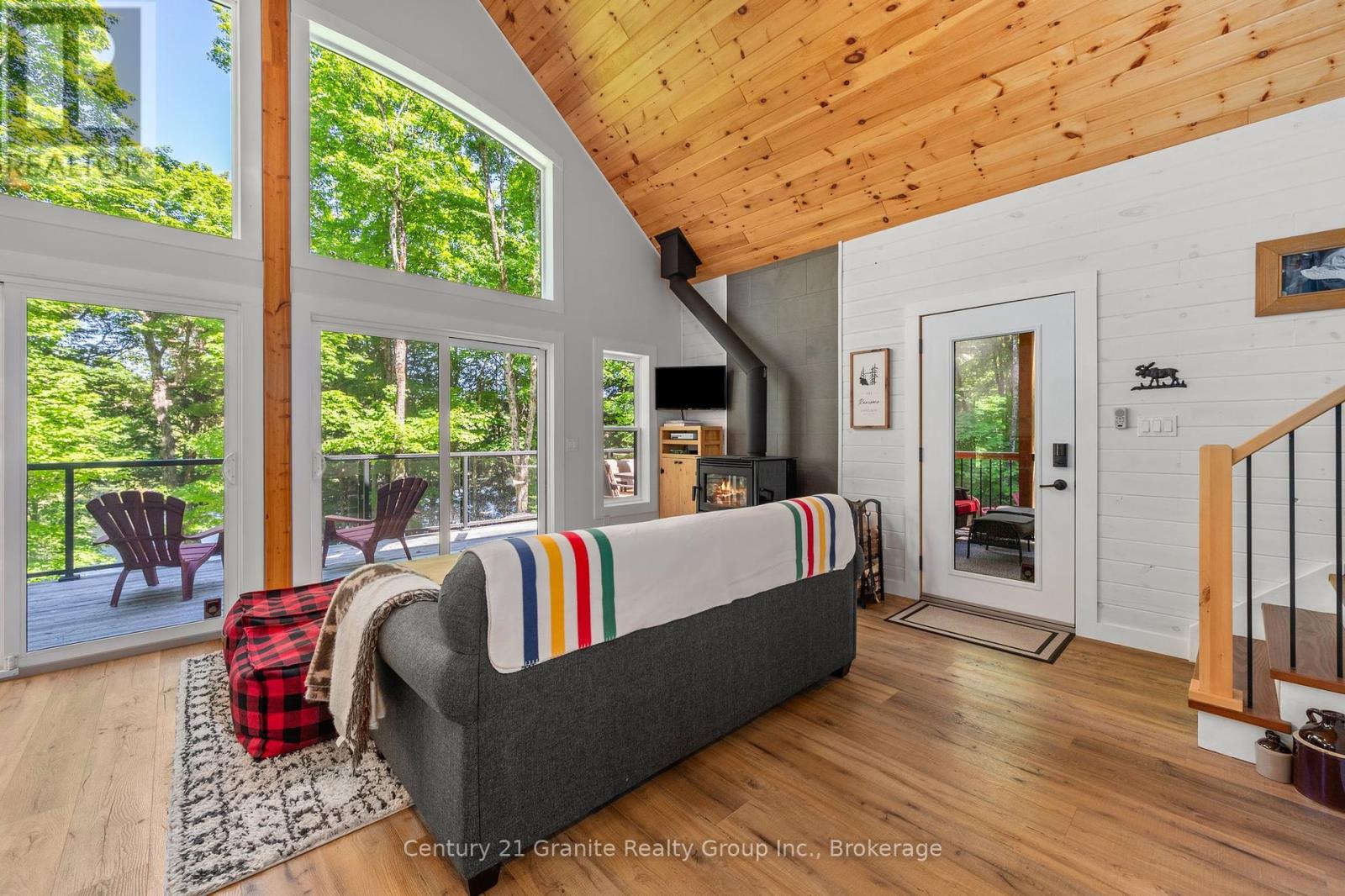 1577 Rugged Lane, Minden Hills, Ontario  K0M 2K0 - Photo 11 - X12270584