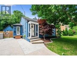 9 BEVERLEY Street S, Waterloo, Ontario