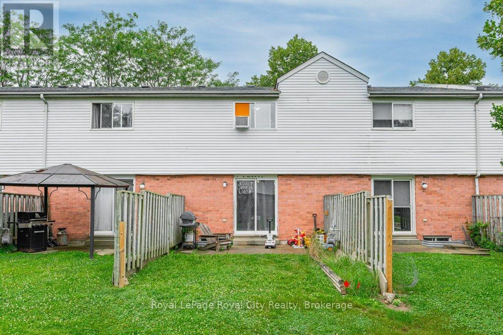 8 - 40 Imperial Road N, Guelph, Ontario  N1H 8B4 - Photo 3 - X12270770