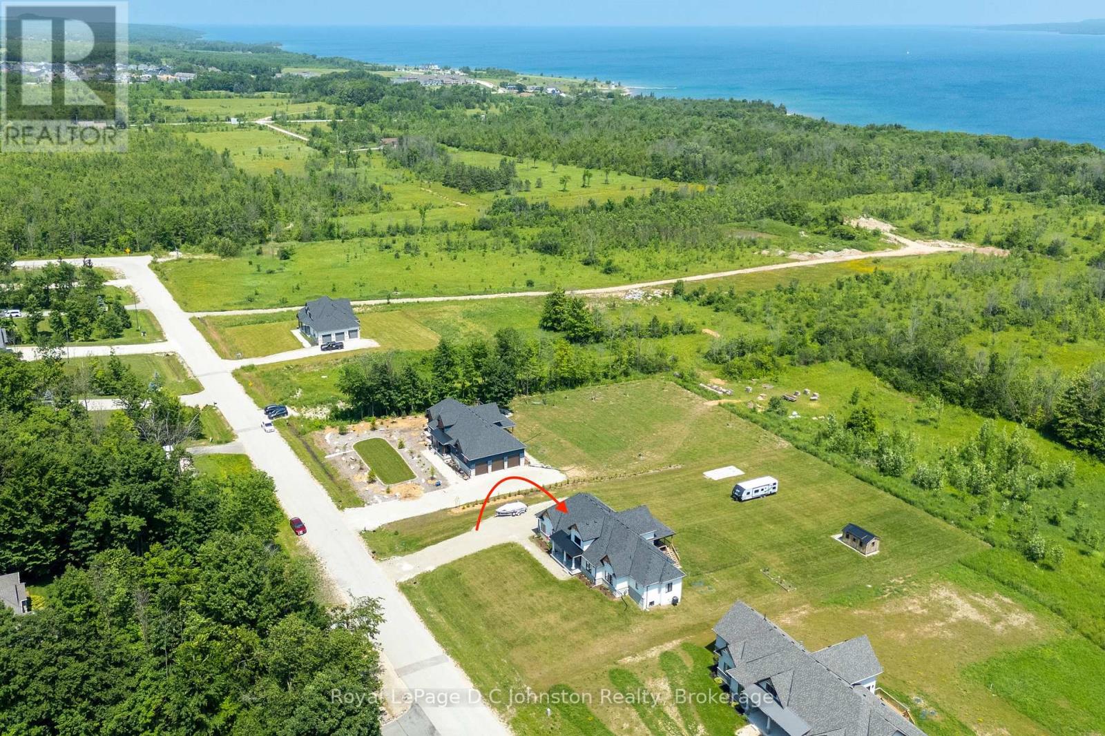 167 Alexandria Street, Georgian Bluffs, Ontario  N4K 0G2 - Photo 2 - X12270886