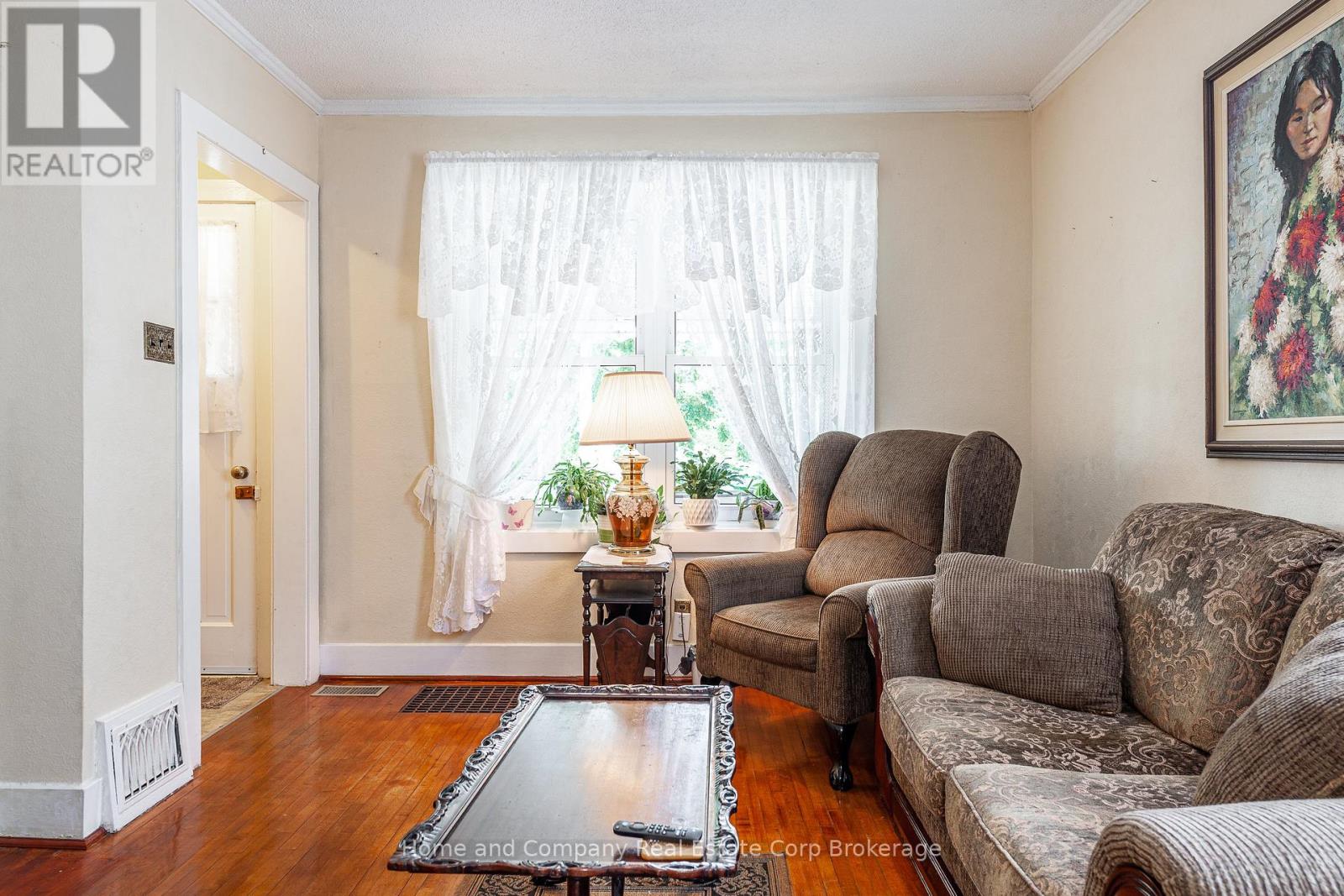 62 Coriano Street, Stratford, Ontario  N5A 6C3 - Photo 8 - X12271318