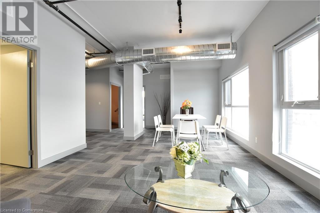 1 VICTORIA Street Unit# 210, Kitchener, Ontario