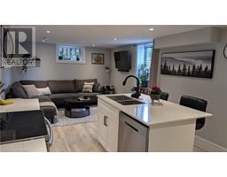 41 BROADMOOR Avenue, Kitchener, Ontario