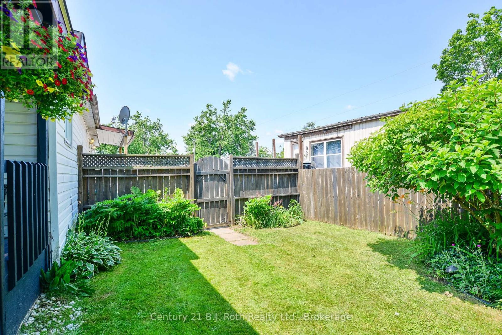 4129 Elaine Street, Severn, Ontario  L3V 0V1 - Photo 17 - S12272205