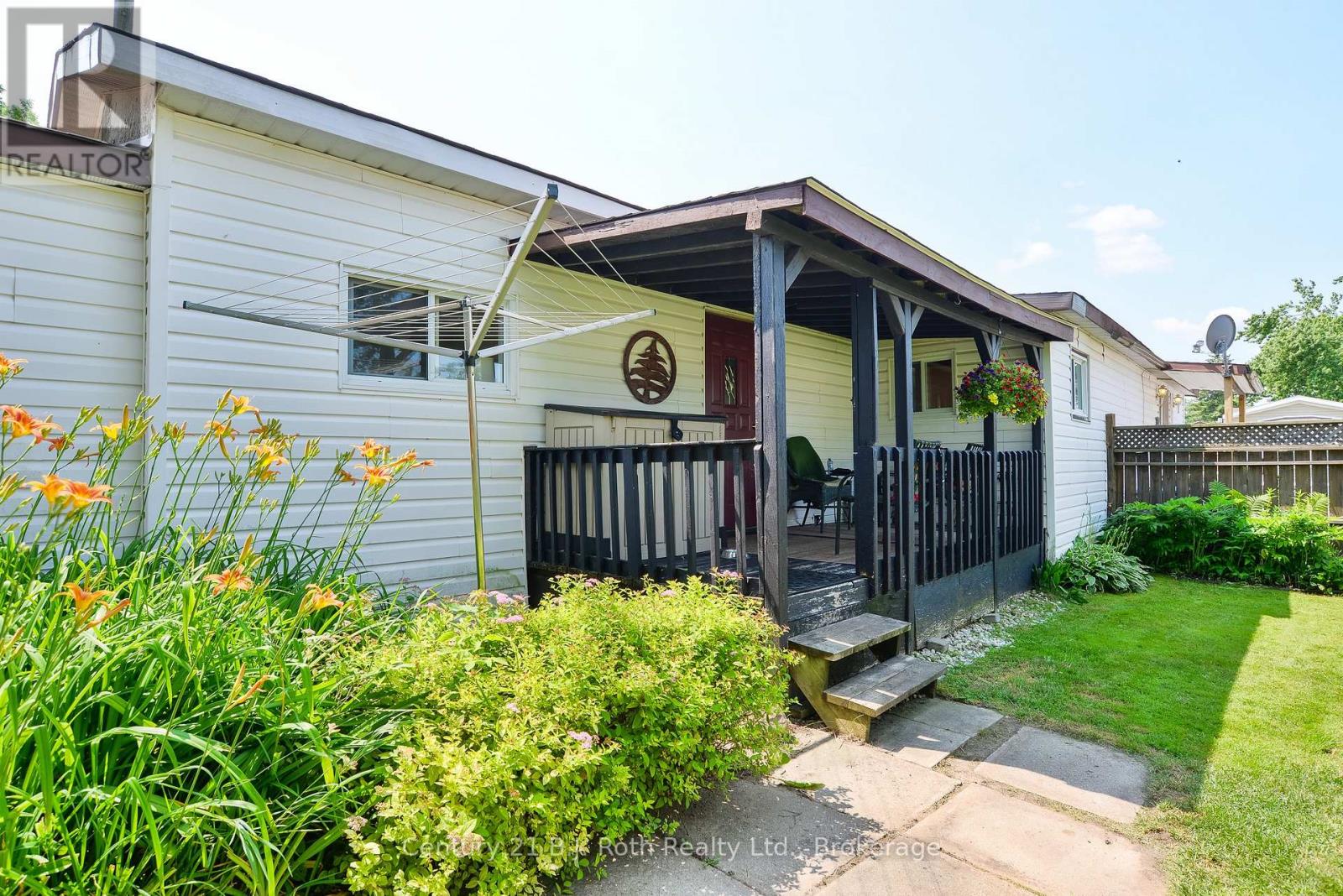 4129 Elaine Street, Severn, Ontario  L3V 0V1 - Photo 19 - S12272205